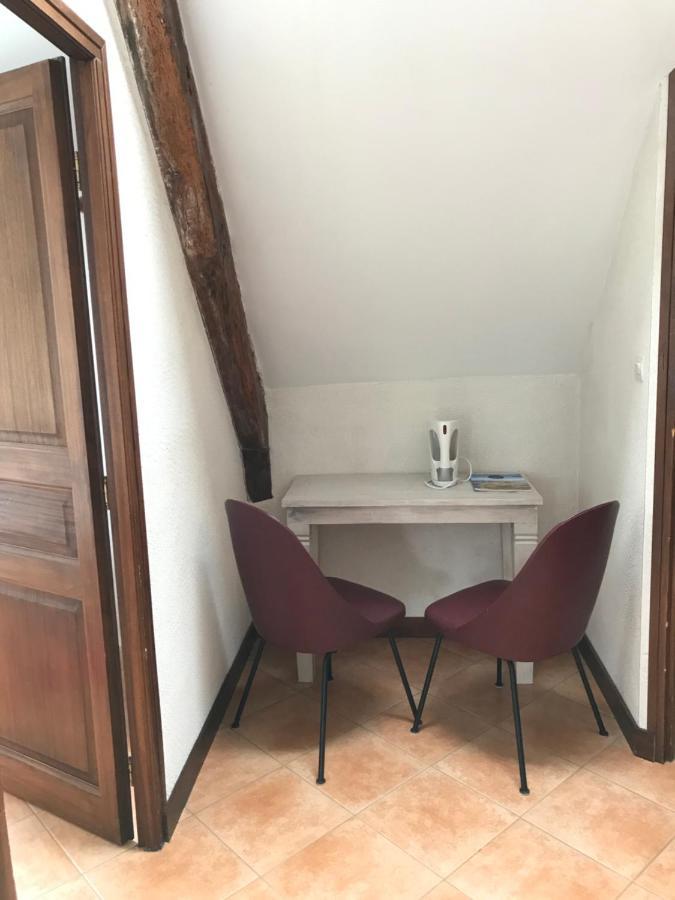 Domaine Du Lesty Bed & Breakfast Ambon Dış mekan fotoğraf