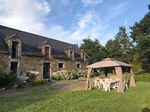 Domaine Du Lesty Bed & Breakfast Ambon Dış mekan fotoğraf